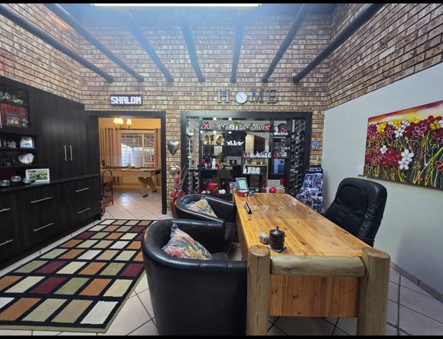4 BEDROOM HOUSE FOR SALE IN VANDERBIJLPARK SE 3
